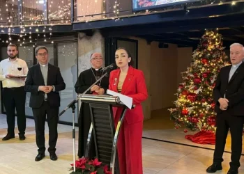 Osmani uron qytetarët me rastin e Krishtlindjes: Reflektojmë mbi bujarinë, solidaritetin dhe bashkimin tonë si komb dhe si shoqëri