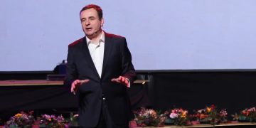 Kurti mbyll fushatën në Prishtinë: Mos lëshoni pe për sigurinë dhe begatinë e vendit