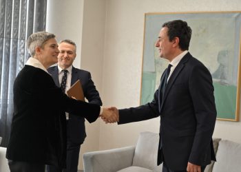 Kurti takoi ambasadoren e re të Estonisë