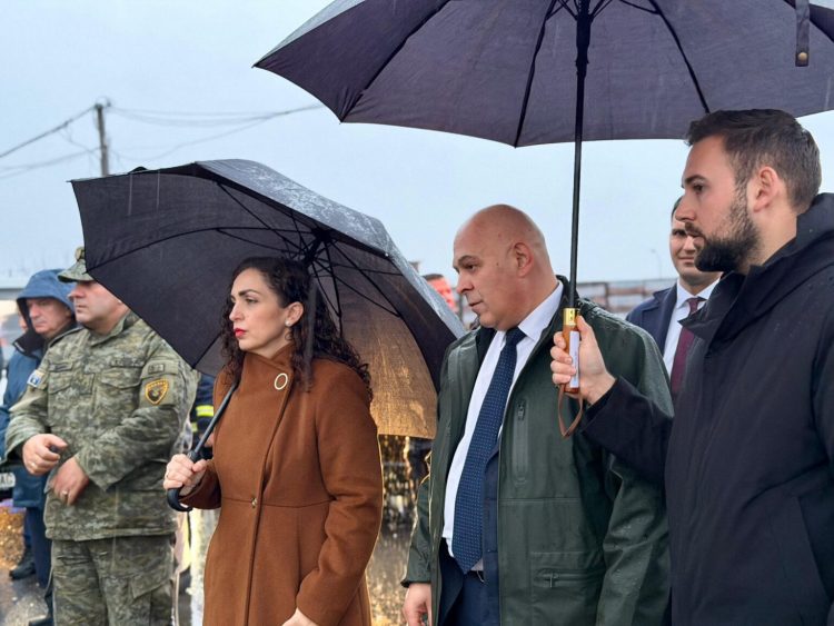 Gjini pret Presidenten Osmani në Gjakovë, e njoftoi mbi situatën e vërshimeve dhe masat emergjente