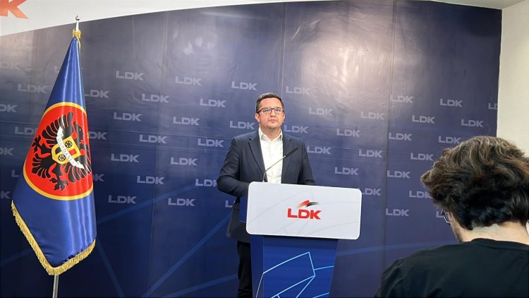 LDK pas 4 orësh mbledhje, më 31 janar Kuvendi i partisë – Abdixhiku ofron dorëheqjen