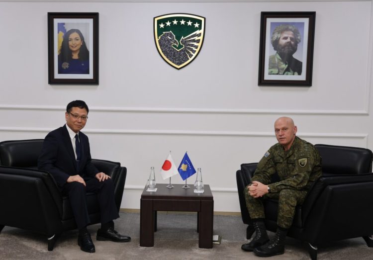 Gjeneral Jashari vlerëson mbështetjen japoneze për FSK-në