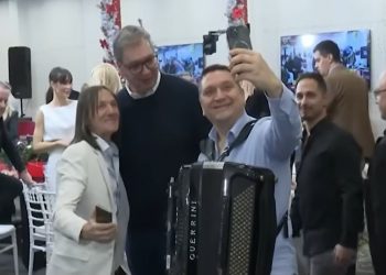 Programi festiv në Serbi shndërrohet në shovinizëm ndaj shqiptarëve