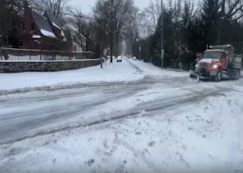 SHBA 17 persona kanë humbur jetën si pasojë e shtrëngatës masive