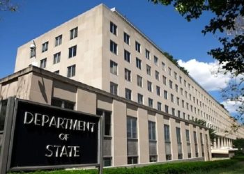 Ambasadorët amerikan në RMV dhe Mal të Zi largohen nga detyra