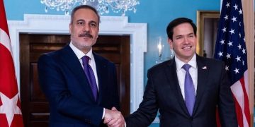 Kryediplomati turk diskuton me homologun amerikan mbi situatën në Siri