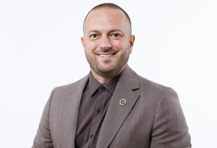 I vdekuri në Veternik ishte kandidat për deputet nga AAK