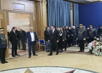 Kurti nderon ish-kryeparlamentarin Nexhat Daci