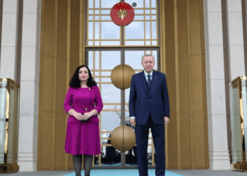 Osmani falënderon Turqinë për sistemin anti-tank OMTAS