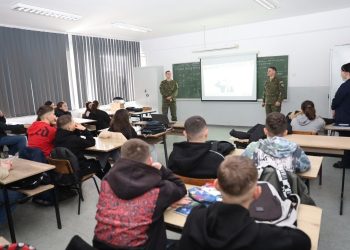 FSK me ligjërata në shkollat e Kosovës për rrezikun e minave