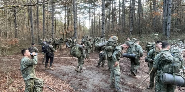 Garda Kombëtare përgatit kadetët për mbijetesë në kushte dimërore