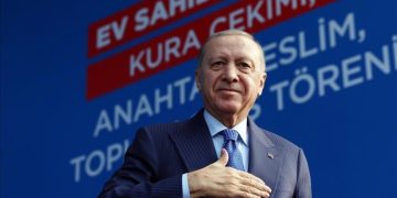 Presidenti Erdogan: Lufta kundër grupit terrorist ISIS po bëhet gjithnjë e më e fortë