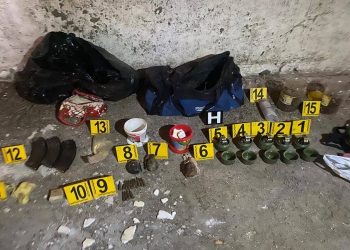 Policia gjen armë në një shtëpi të braktisur në Zveçan