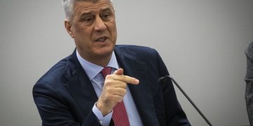 Prokuroria kërkon vazhdimin e paraburgimit për Thaçin: Paraqet rrezik të pengimit të procedurave