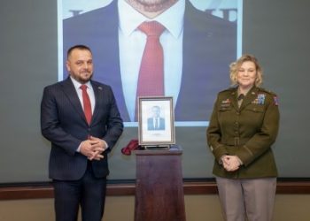 Maqedonci, nderohet nga Ushtria e SHBA-ve