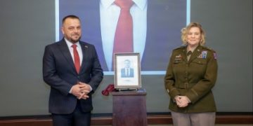 Maqedonci, nderohet nga Ushtria e SHBA-ve