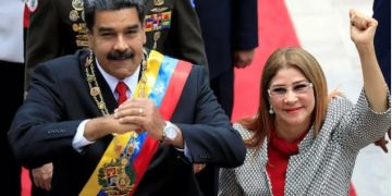 Maduro dhe bashkëshortja e tij do të paraqiten në gjykatë të hënën