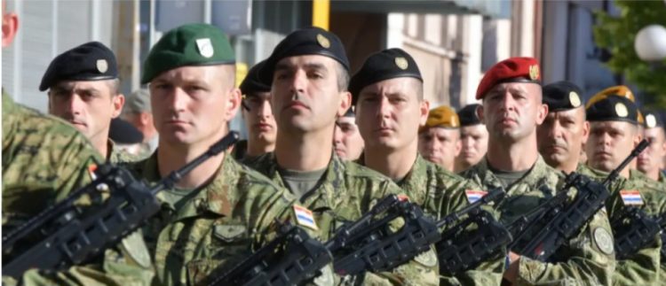 Kroacia rikthen shërbimin ushtarak pas 17 vjetësh