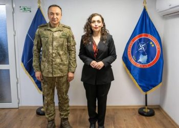 Komandanti i KFOR-it pret në takim presidenten, rikonfirmoi përkushtimin për sigurinë në Kosovë