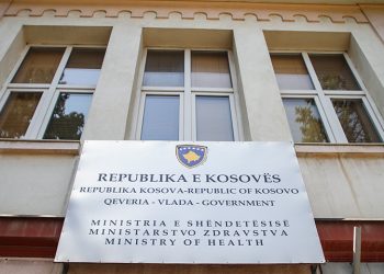 Ministria e Shëndetësisë reagon ndaj pretendimeve për ofrim të ilaçeve si trajtim për autizëm