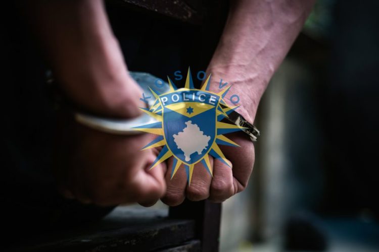 Tre policë të lënduar nga su*lmi, arr*estohet i dyshuari