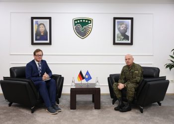 Komandanti i FSK-së priti në takim të ngarkuarin me punë të Ambasadës së Gjermanisë në Kosovë