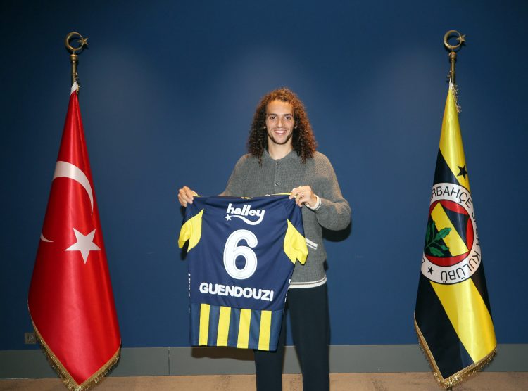 Mesfushori francez Guendouzi kalon te Fenerbahce