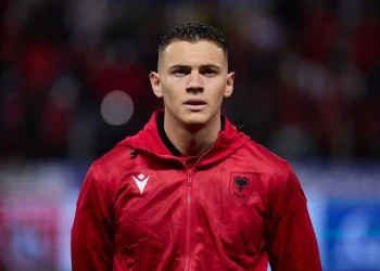 E konfirmon edhe presidenti i Besiktasit: Kristjan Asllani po vjen