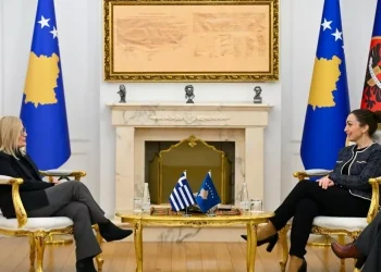 Presidentja Osmani takon ambasadoren greke, diskutojnë për zhvillimet politike dhe bashkëpunimin