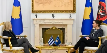 Presidentja Osmani takon ambasadoren greke, diskutojnë për zhvillimet politike dhe bashkëpunimin