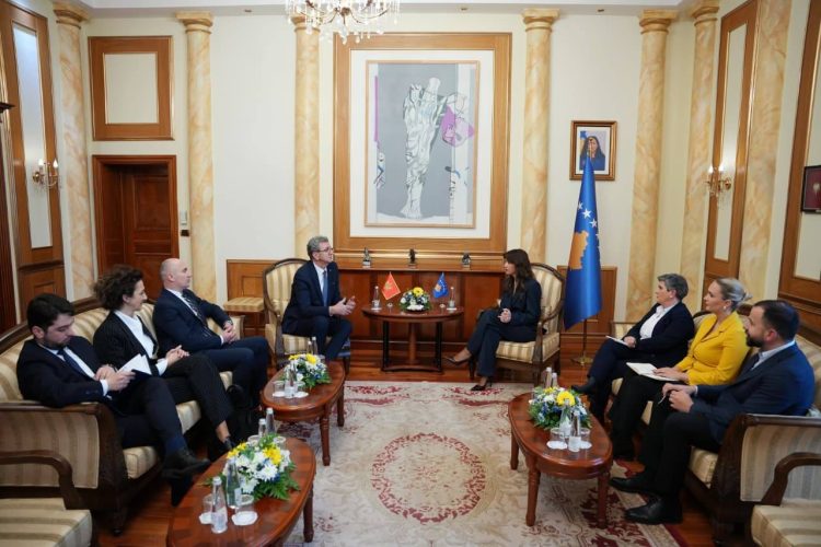 Haxhiu priti Camajn, diskutuan për avancimin e bashkëpunimit ndërmjet Kosovës dhe Malit të Zi