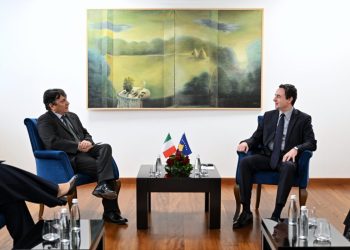 Kurti takohet me ambasadorin italian, diskutojnë zhvillimet e fundit politike