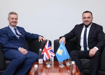 Maqedonci dhe Hargreaves bisedojnë për forcimin e bashkëpunimit në fushën e mbrojtjes