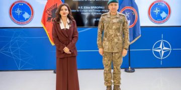 Spiropali konfirmon mbështetjen e Shqipërisë për KFOR-in: Siguria e Kosovës, thelbësore për rajonin