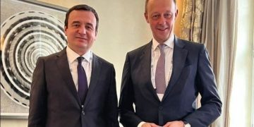 Kancelari Merz uron Kurtin: Bashkëpunim i fuqishëm Gjermani–Kosovë