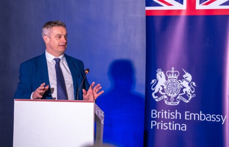 Hargreaves: Rrjetet e ko*ntrabandës rrezikojnë sigurinë në Kosovë dhe Evropë