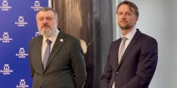 BE për Serbinë: Marrëdhëniet me Rusinë nuk mund të vazhdojnë si më parë