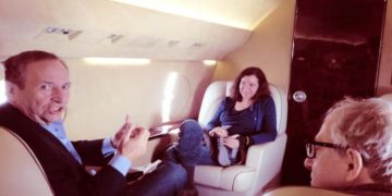 Larry Summers largohet nga Harvardi mes polemikave për lidhjet me Epstein