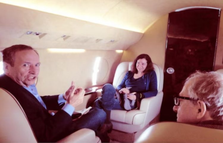 Larry Summers largohet nga Harvardi mes polemikave për lidhjet me Epstein