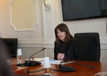 Haxhiu takon kryetarët e grupeve parlamentare për formimin e delegacioneve