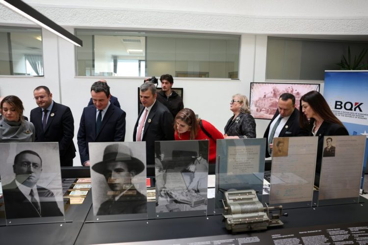 Hapet në BQK ekspozita “Paraja rrëfen: 100 vjet jetë dhe ngjarje” në bashkëpunim me Bankën e Shqipërisë