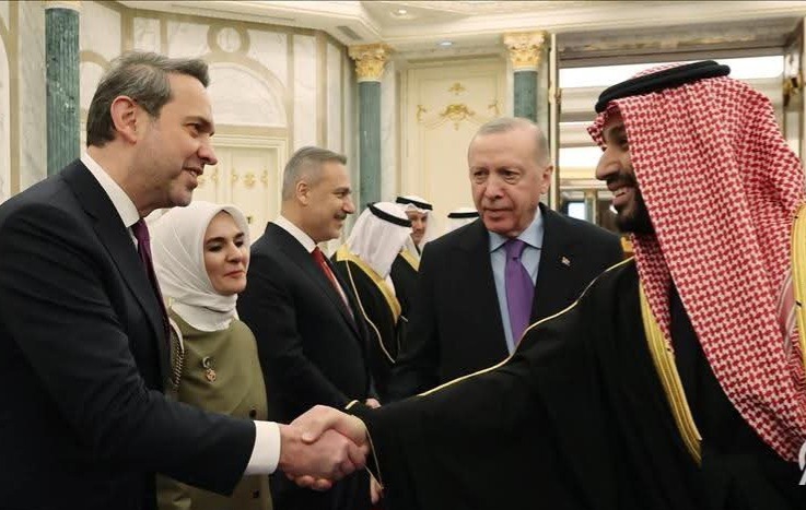 Turqia nënshkruan marrëveshje investimi prej 2 miliardë dollarësh në energji me Arabinë Saudite