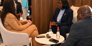 Osmani takoi Kryeministren e Mozambikut, Maria Benvinda Levy