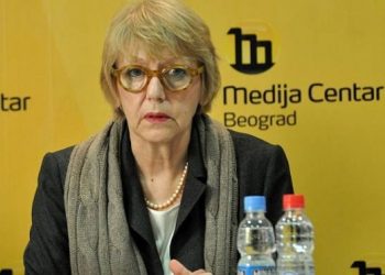 Biserko: Qëllimi i Vuçiqit nuk është Serbia në BE