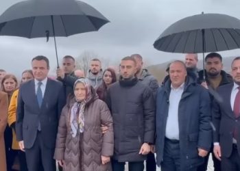 Kurti nderon Elfete e Mentor Humollin: Simbol i sakrificës dhe qëndresës