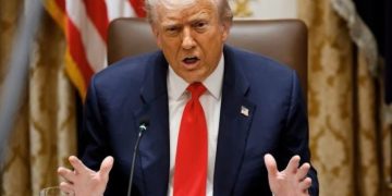 Trump njofton mbylljen dyvjeçare të qendrës ”Kennedy”