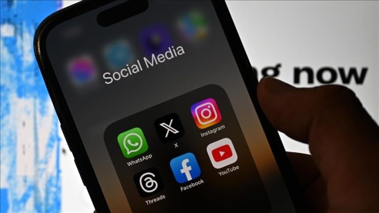 BE: Të gjitha opsionet po shqyrtohen për ndalimin e rrjeteve sociale për fëmijët