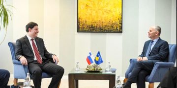 Bislimi takon përfaqësuesin e Sllovenisë, flasin për zhvillimet në vend