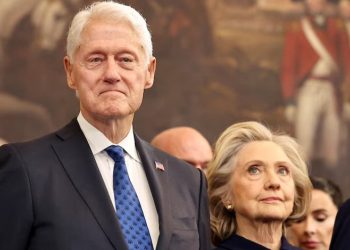 Bill dhe Hillary Clinton kërkojnë seancë publike për skandalin Epstein