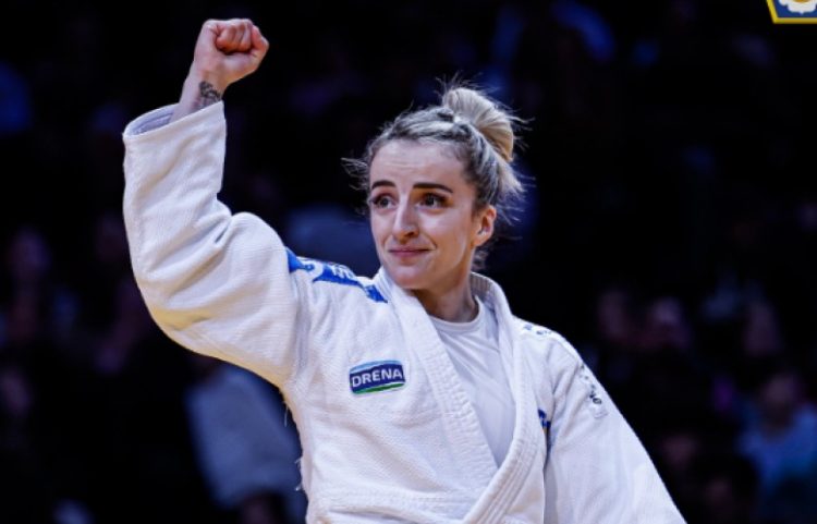 Distria Krasniqi shkëlqen, katër herë e artë në Gra